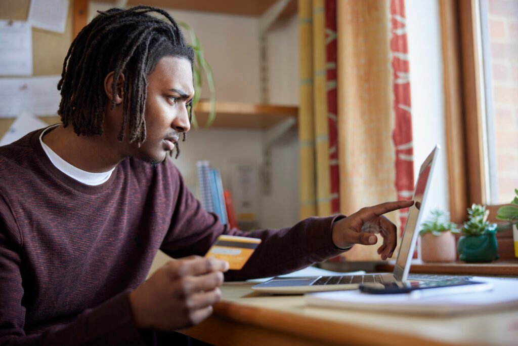 A Guide to paying Off Your Overdraft Debt